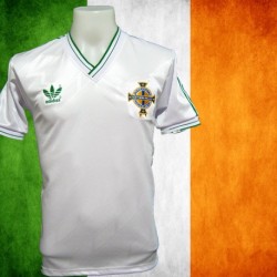 Camisa retrô Irlanda do Norte branca- 1986